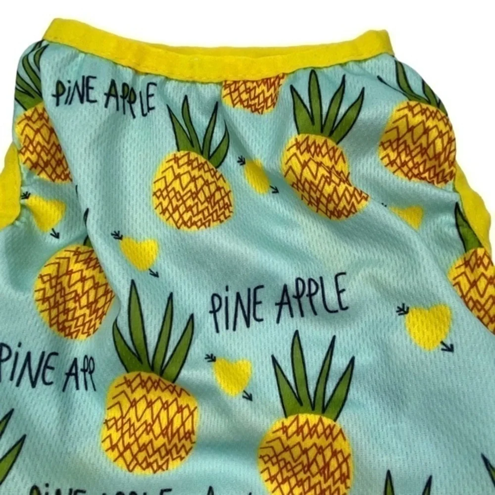 Dog Pineapple Print Shirt Size Medium